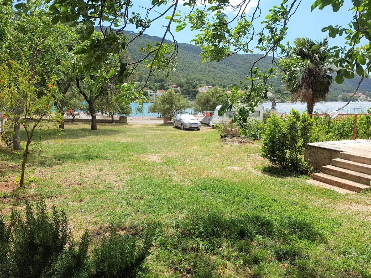 Auto Camp On The Beach - Grebaštica 外观 照片