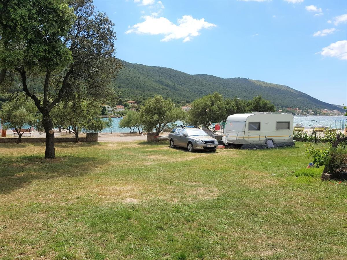 Auto Camp On The Beach - Grebaštica 外观 照片